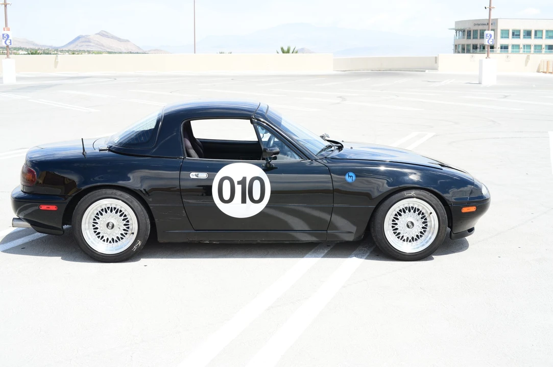 1995 Mazda NA MX-5 Miata - Image 24 of 31