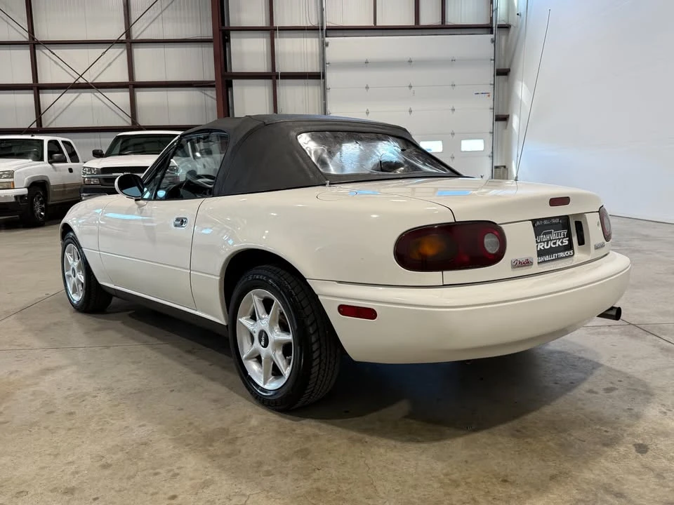 1995 Mazda NA MX-5 Miata - Image 7 of 15