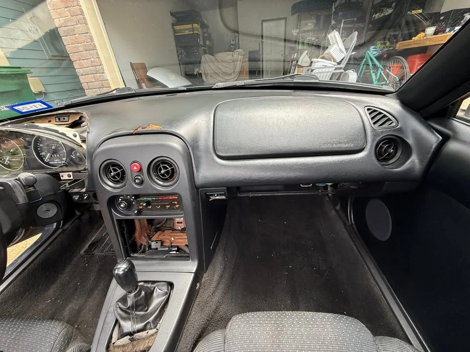 1995 Mazda NA MX-5 Miata - Image 10 of 19