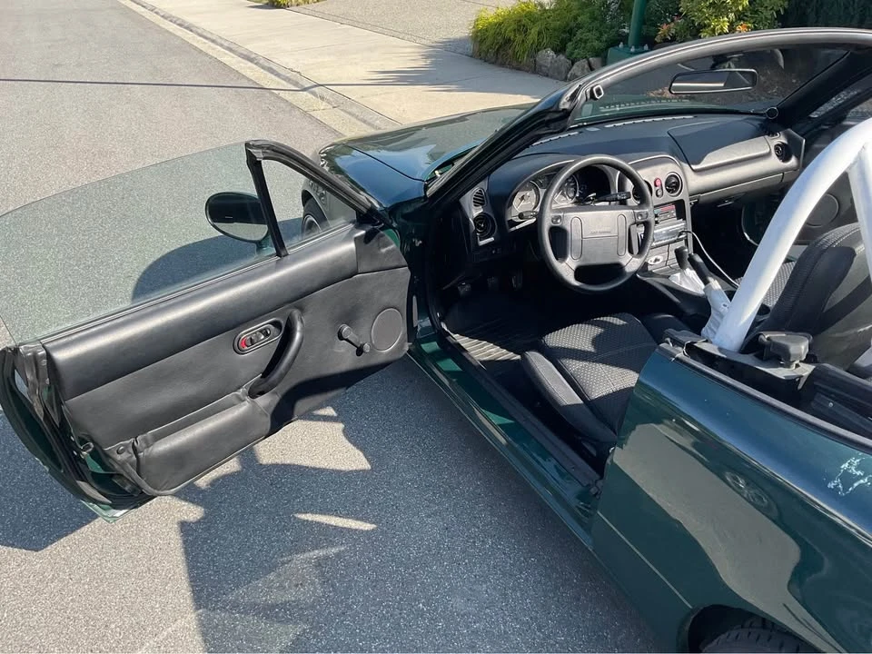 1995 Mazda NA MX-5 Miata - Image 17 of 18