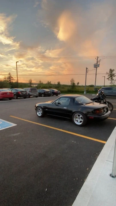 1995 Mazda NA MX-5 Miata - Image 4 of 8
