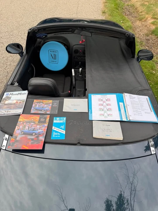 1995 Mazda NA MX-5 Miata - Image 18 of 20