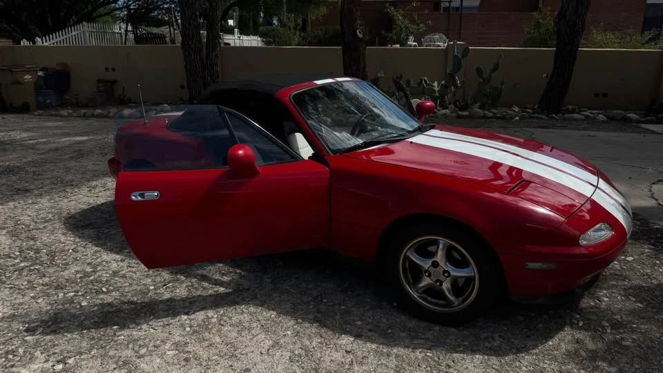 1995 Mazda NA MX-5 Miata - Image 2 of 19