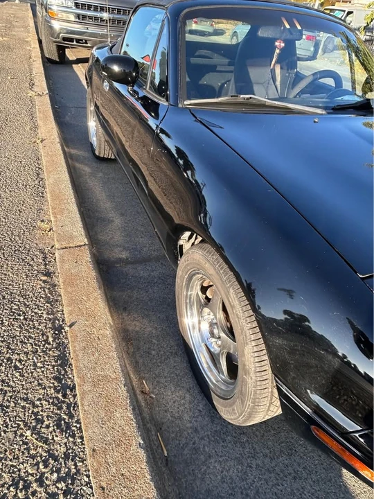 1995 Mazda NA MX-5 Miata - Image 3 of 18