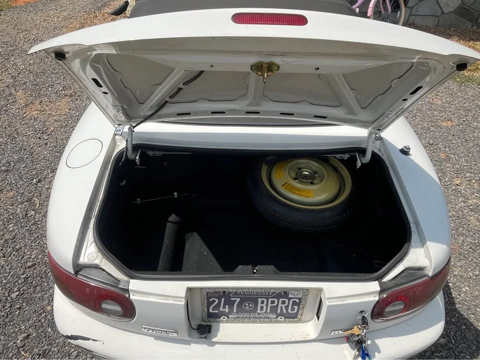 1995 Mazda NA MX-5 Miata - Image 4 of 11