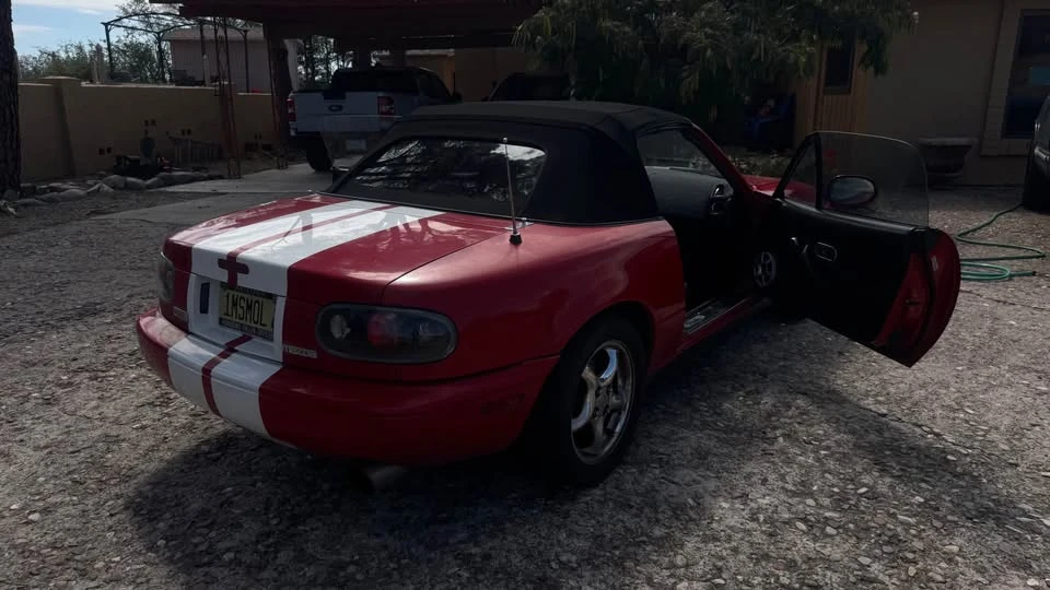 1995 Mazda NA MX-5 Miata - Image 6 of 19