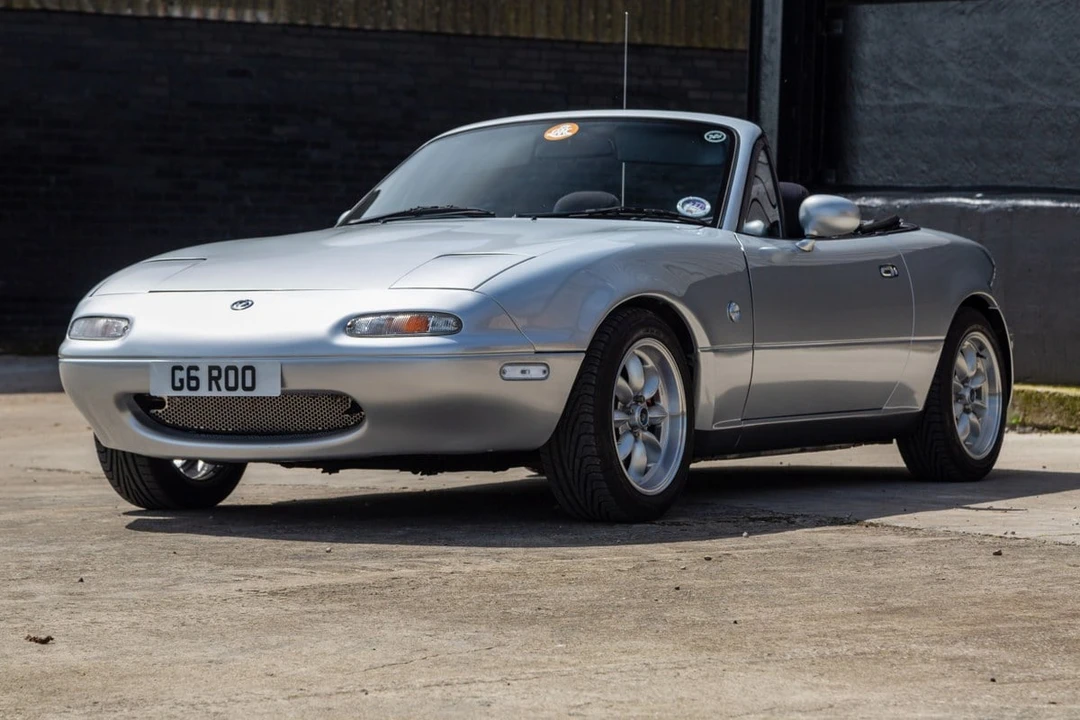1995 Mazda NA MX-5 Miata - Image 2 of 30