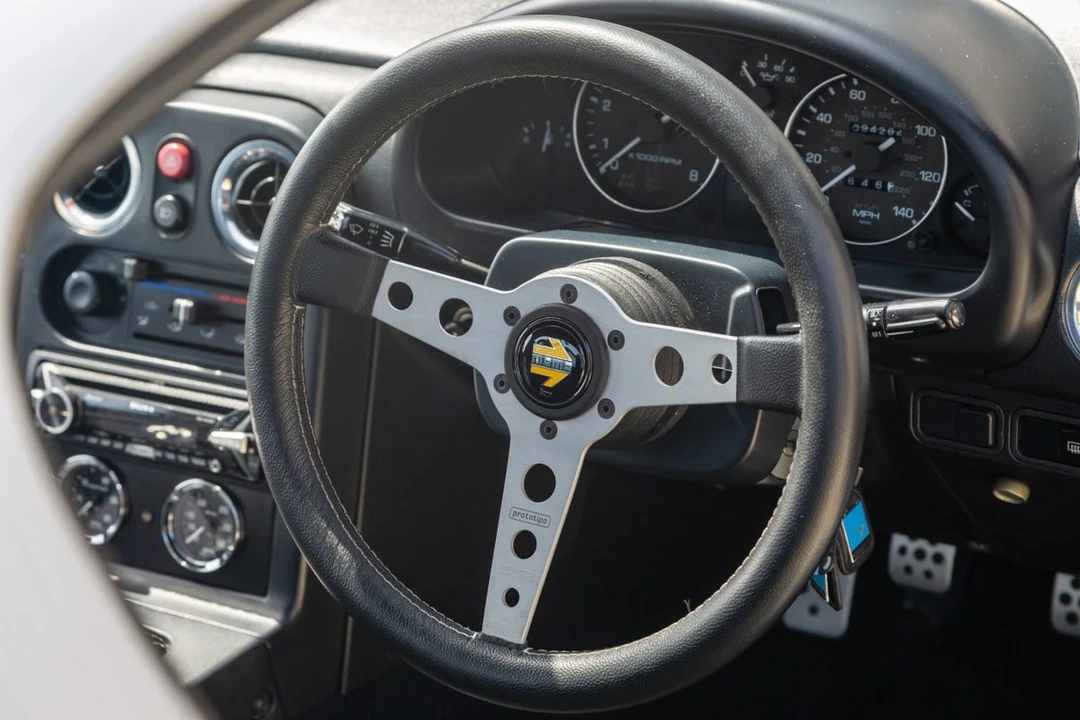1995 Mazda NA MX-5 Miata - Image 23 of 30
