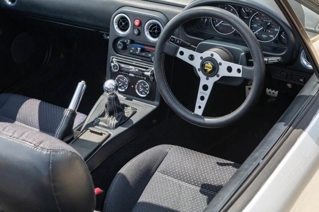 1995 Mazda NA MX-5 Miata - Image 28 of 30