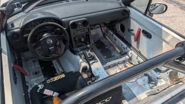 1995 Mazda NA MX-5 Miata - Image 5 of 6