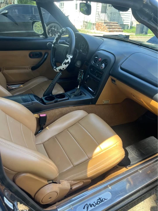 1995 Mazda NA MX-5 Miata - Image 8 of 8