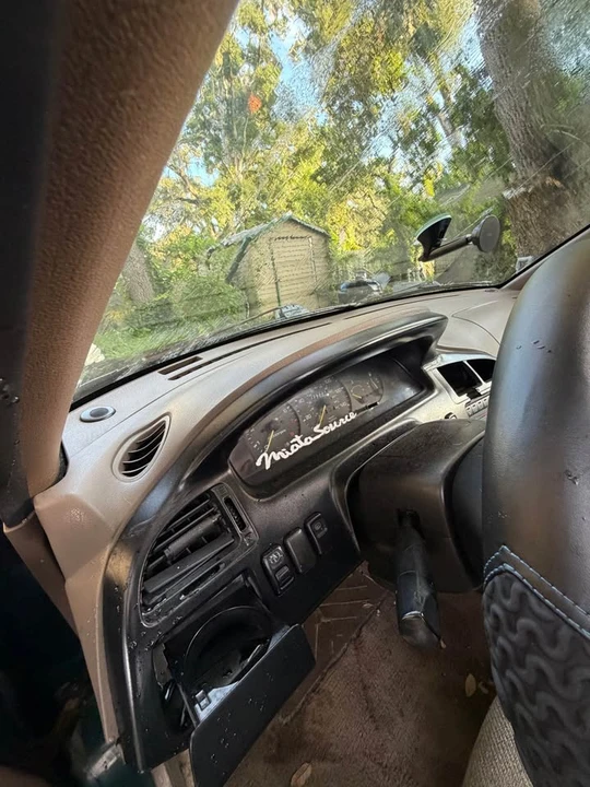 1995 Mazda MX-6 2nd Gen - Image 7 of 12