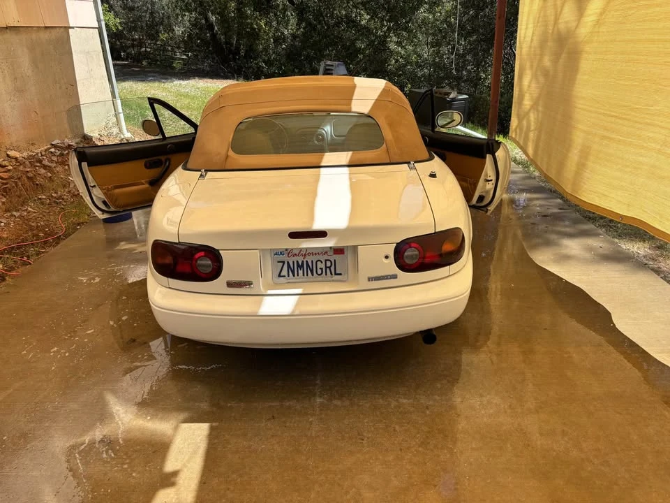 1995 Mazda NA MX-5 Miata - Image 2 of 3