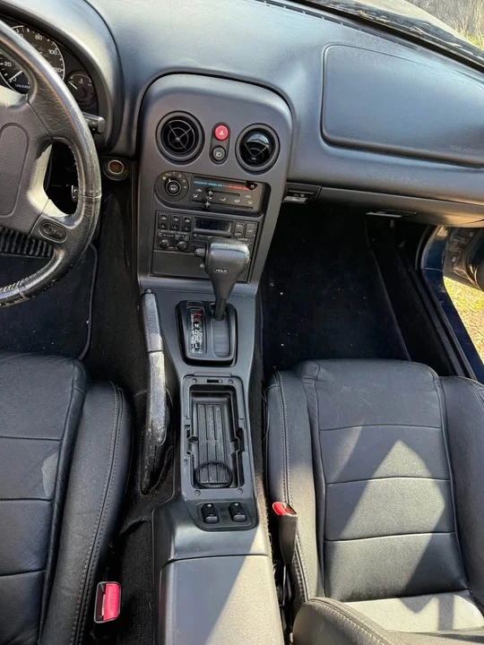 1995 Mazda NA MX-5 Miata - Image 5 of 8