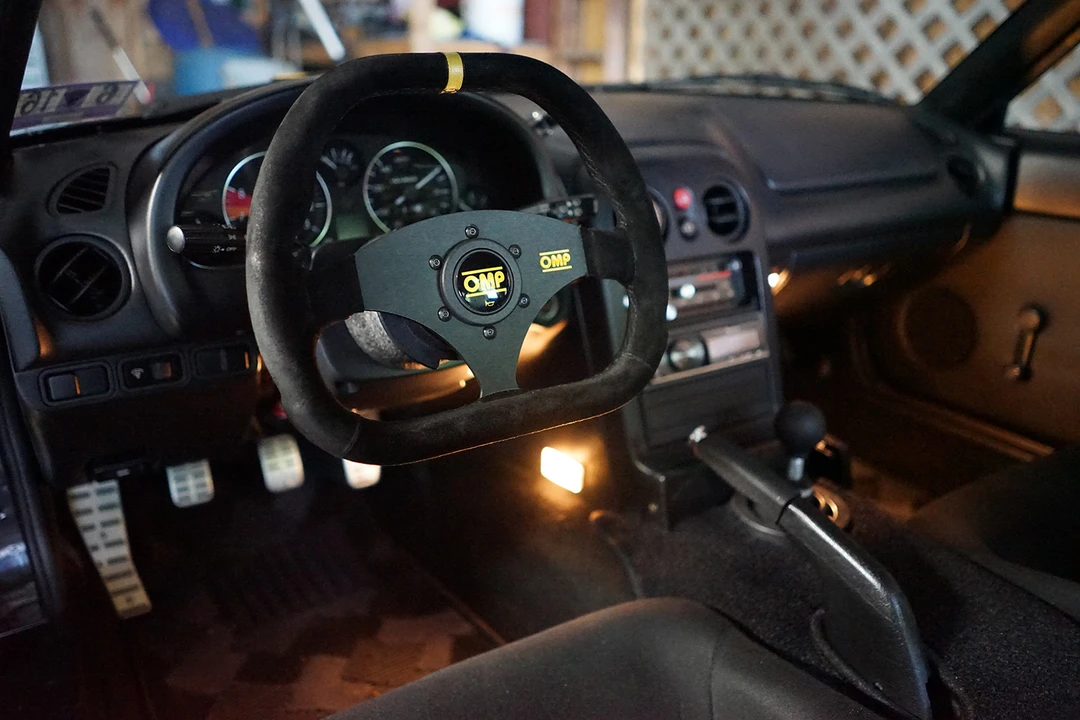 1995 Mazda NA MX-5 Miata - Image 5 of 19