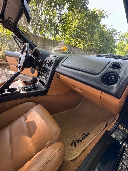 1995 Mazda NA MX-5 Miata - Image 8 of 20