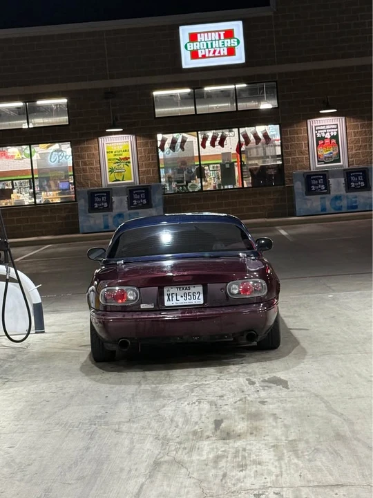 1995 Mazda NA MX-5 Miata - Image 4 of 10