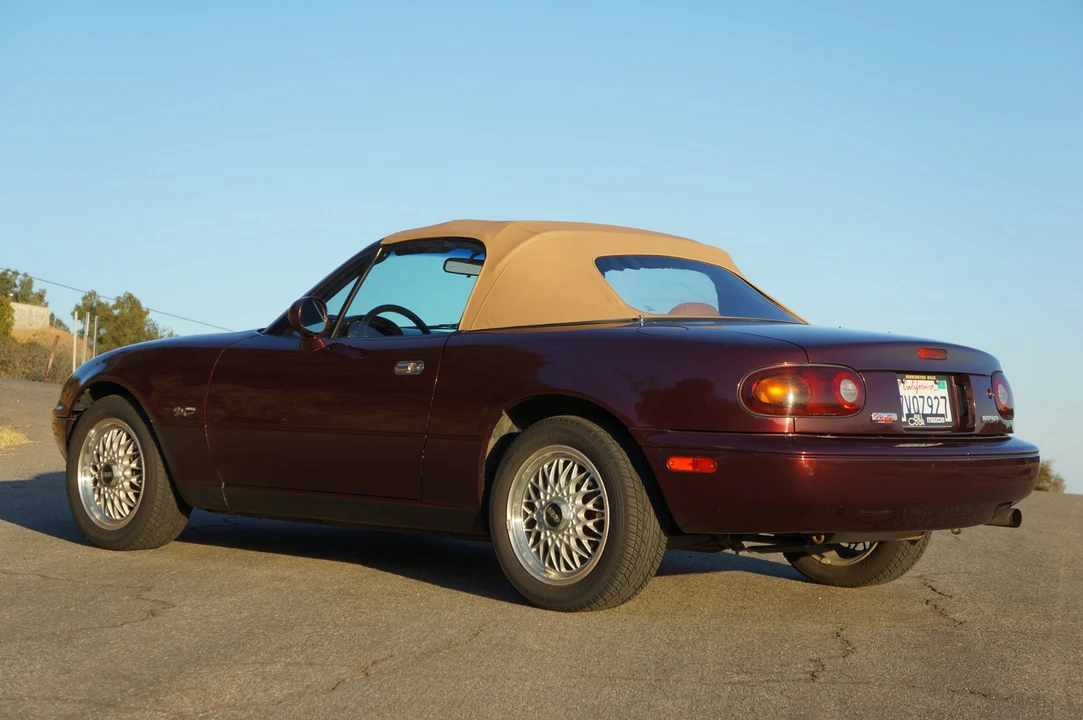 1995 Mazda NA MX-5 Miata - Image 9 of 31