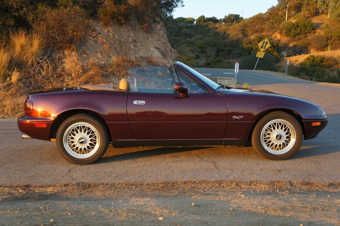 1995 Mazda NA MX-5 Miata - Image 4 of 31