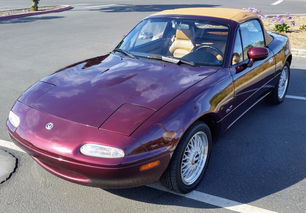 1995 Mazda NA MX-5 Miata - Image 2 of 31