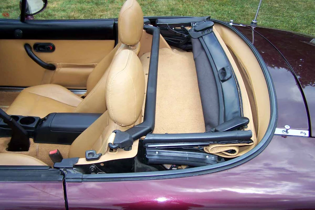 1995 Mazda NA MX-5 Miata - Image 26 of 31