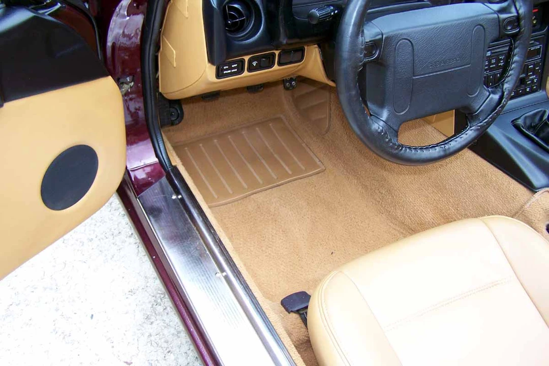 1995 Mazda NA MX-5 Miata - Image 28 of 31