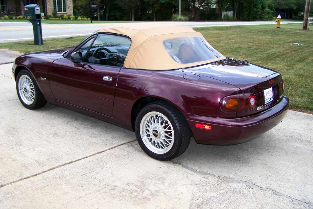 1995 Mazda NA MX-5 Miata - Image 3 of 31