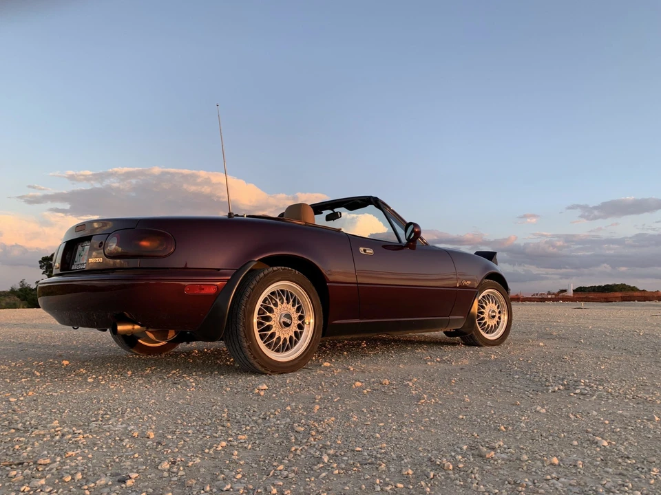 1995 Mazda NA MX-5 Miata - Image 18 of 31