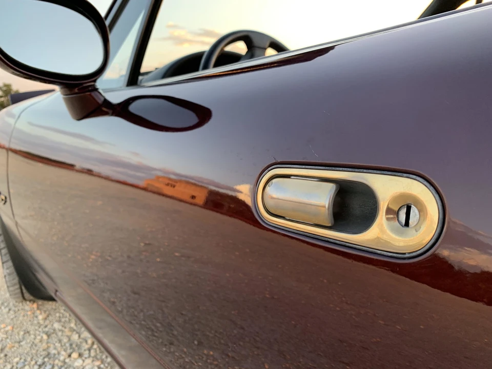 1995 Mazda NA MX-5 Miata - Image 29 of 31