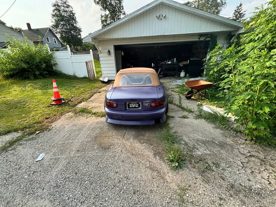 1995 Mazda NA MX-5 Miata - Image 5 of 5