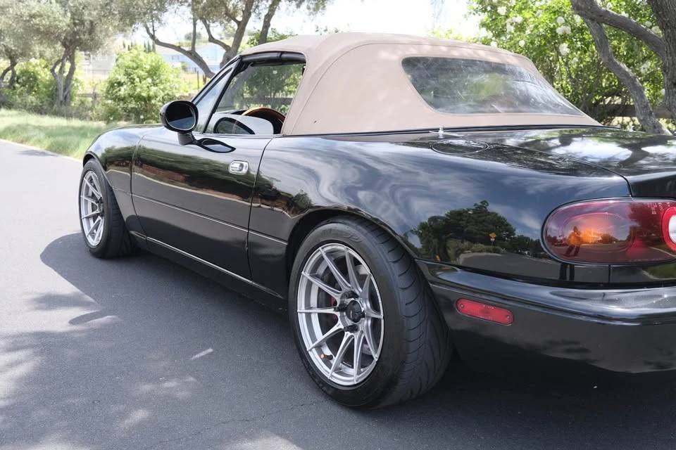 1995 Mazda NA MX-5 Miata - Image 5 of 19