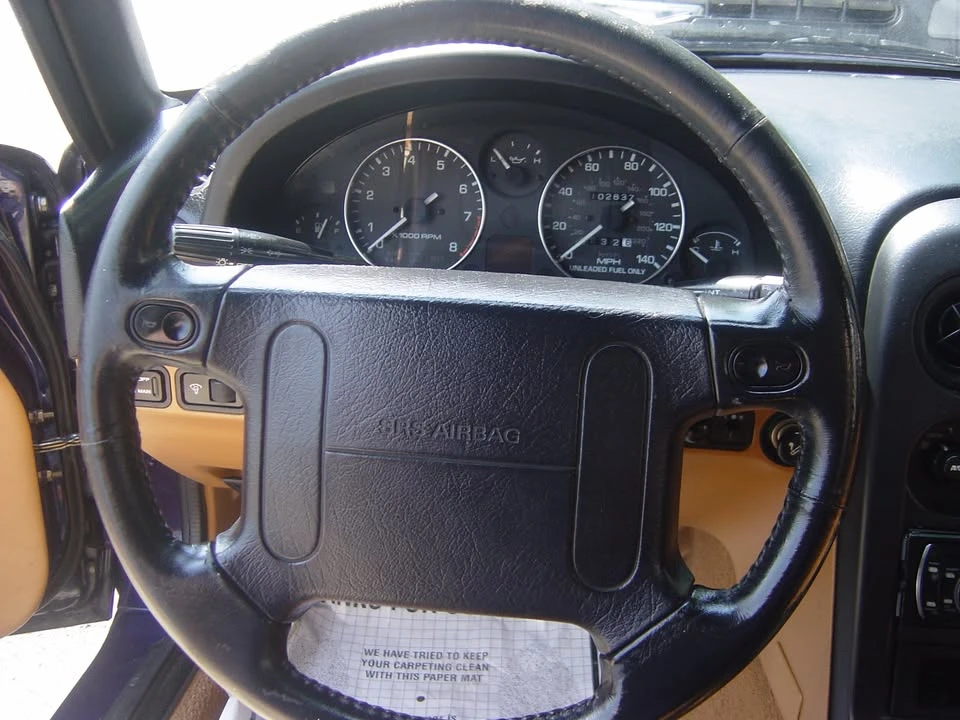 1995 Mazda NA MX-5 Miata - Image 17 of 18