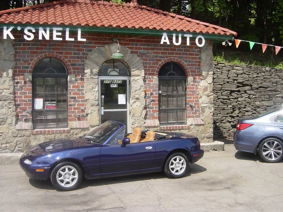 1995 Mazda NA MX-5 Miata - Image 2 of 18