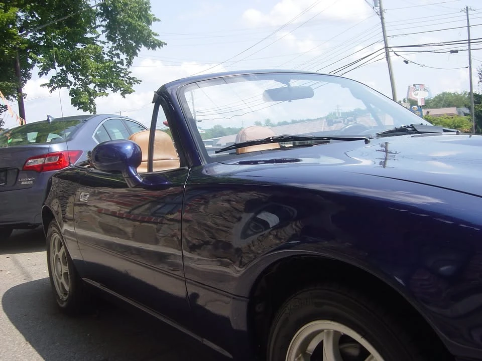 1995 Mazda NA MX-5 Miata - Image 7 of 18