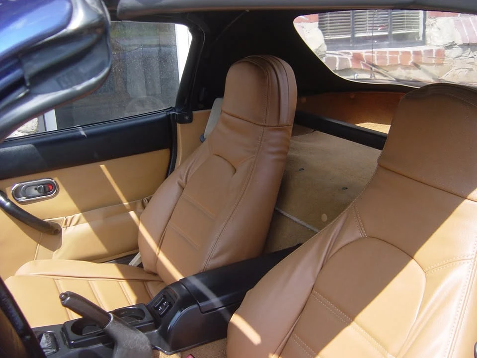 1995 Mazda NA MX-5 Miata - Image 15 of 18