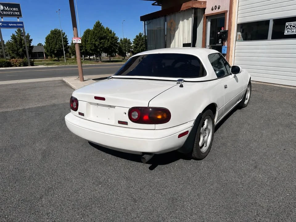 1995 Mazda NA MX-5 Miata - Image 4 of 10