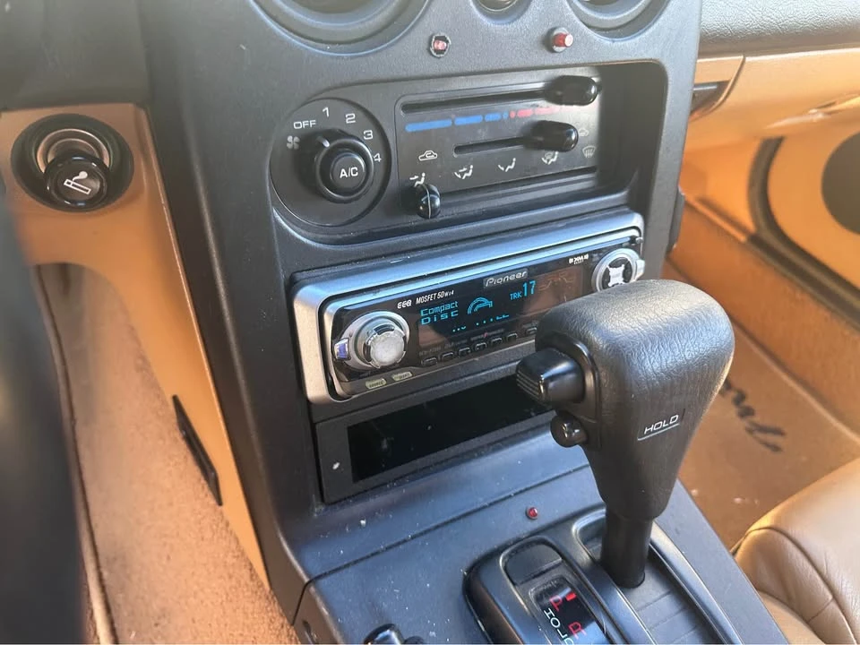1995 Mazda NA MX-5 Miata - Image 8 of 10