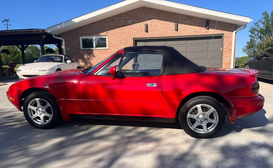 1995 Mazda - Image 10 of 18