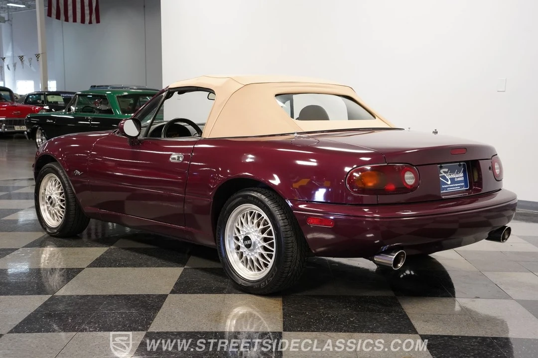 1995 Mazda NA MX-5 Miata - Image 9 of 12