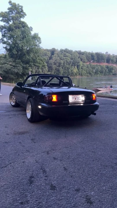 1995 Mazda NA MX-5 Miata - Image 2 of 4