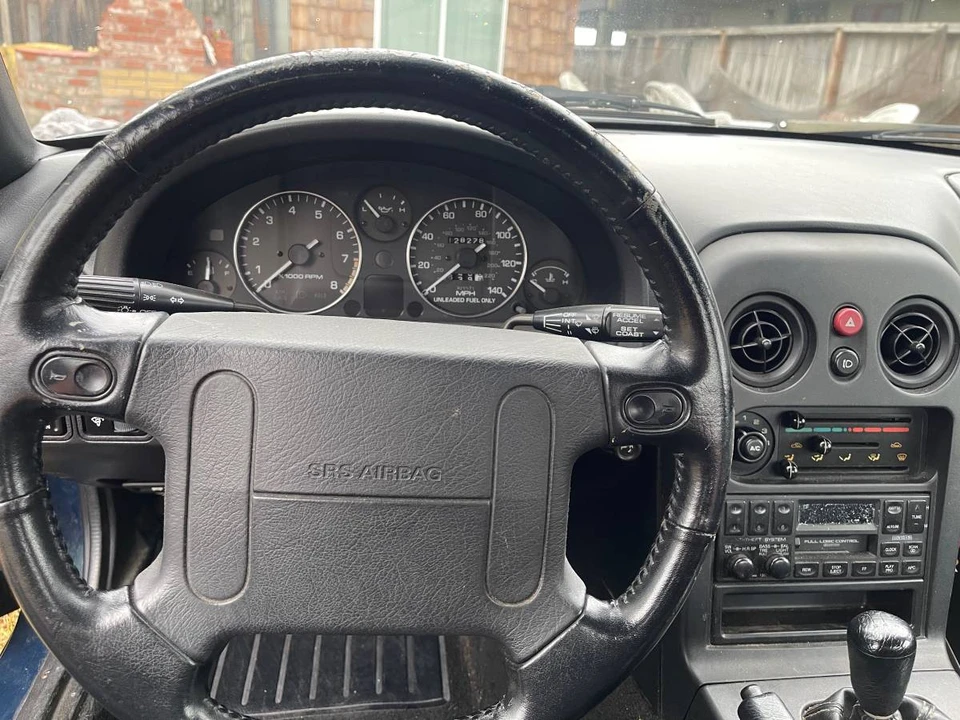1995 Mazda NA MX-5 Miata - Image 5 of 5