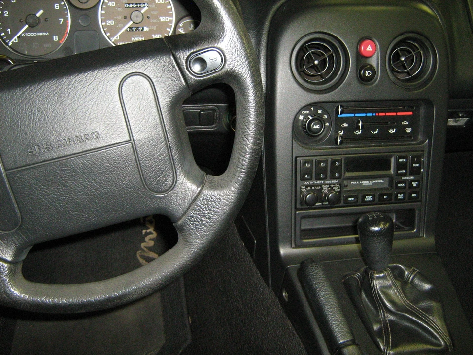 1995 Mazda NA MX-5 Miata - Image 20 of 31