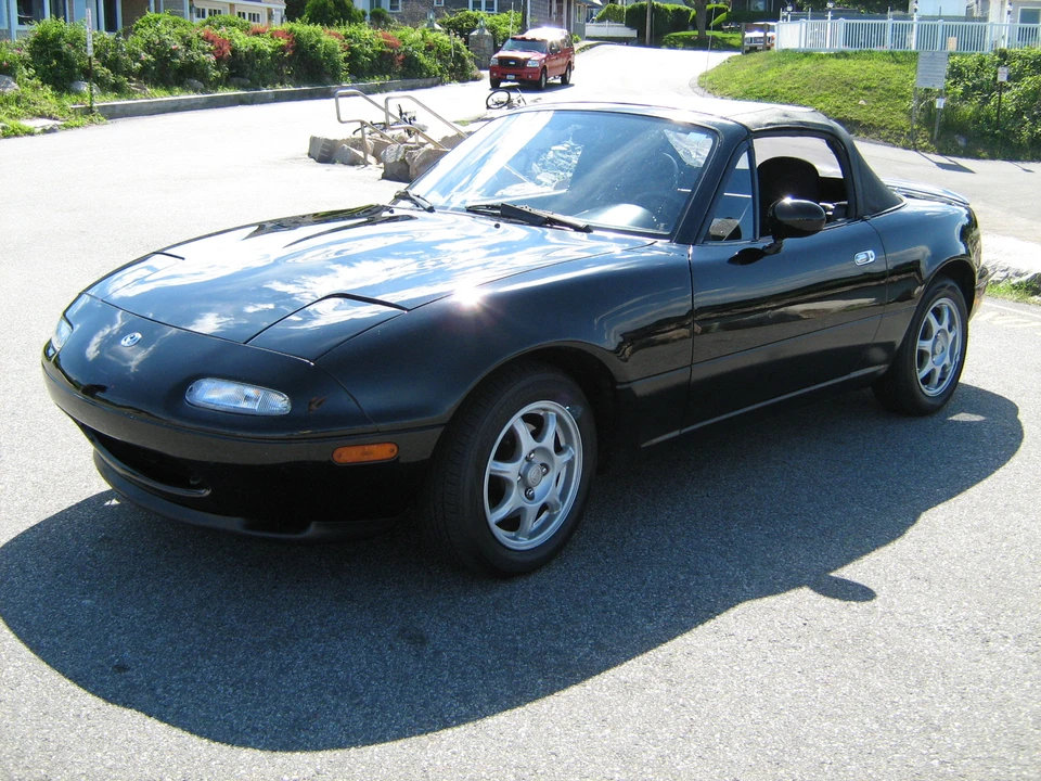 1995 Mazda NA MX-5 Miata - Image 5 of 31