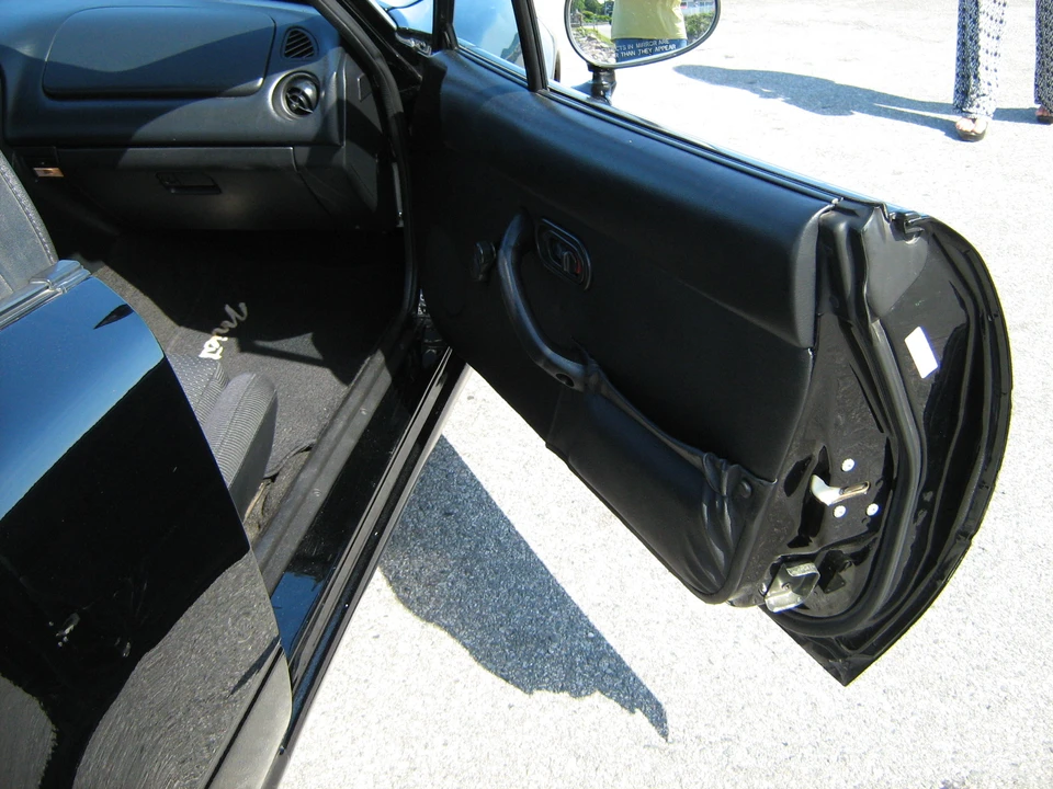 1995 Mazda NA MX-5 Miata - Image 24 of 31
