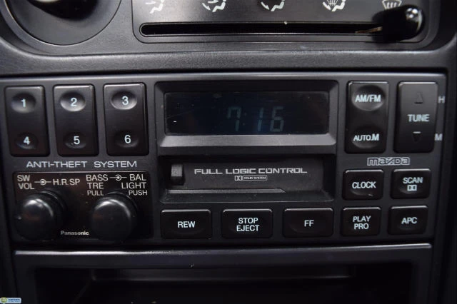 1995 Mazda NA MX-5 Miata - Image 21 of 31