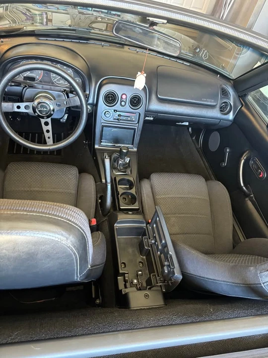 1995 Mazda NA MX-5 Miata - Image 6 of 10