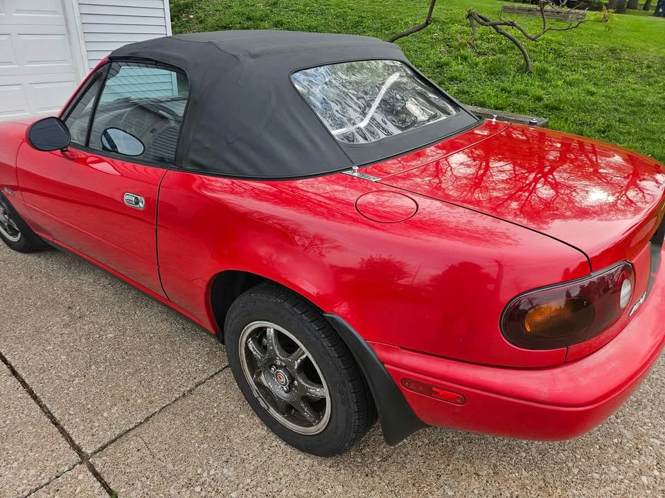 1995 Mazda NA MX-5 Miata - Image 8 of 9