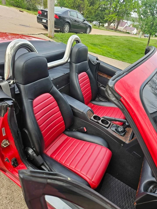 1995 Mazda NA MX-5 Miata - Image 5 of 9