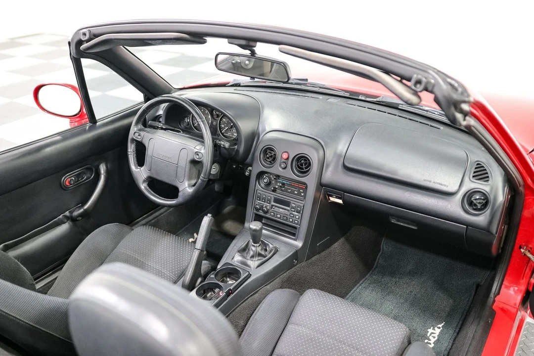 1995 Mazda NA MX-5 Miata - Image 20 of 31