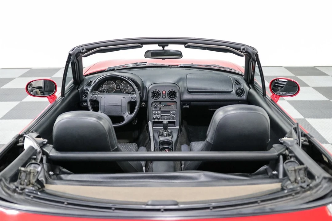 1995 Mazda NA MX-5 Miata - Image 21 of 31